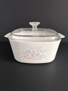 CORNING WARE - Vintage Country Cornflower, Casserole Dish, Glass Lid, 3 litre